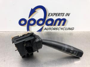 Gebruikte Ruitenwis Schakelaar Toyota Starlet (EP9) 1.3,XLi,GLi 16V Prijs € 25,00 Margeregeling aangeboden door Gebr Opdam B.V.