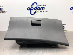 Gebruikte Dashboardkastje Suzuki Swift (ZA/ZC/ZD1/2/3/9) 1.3 VVT 16V Prijs € 40,00 Margeregeling aangeboden door Gebr Opdam B.V.