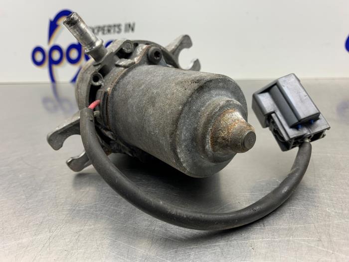 Gebruikte Vacuumpomp Rembekrachtiging Volvo V50 (MW) 2.5 T5 20V AWD Prijs € 125,00 Margeregeling aangeboden door Gebr Opdam B.V.