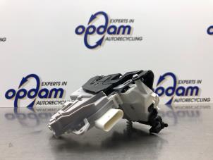 Nieuwe Deurslot Mechaniek 4Deurs rechts-achter Seat Leon Prijs € 60,00 Inclusief btw aangeboden door Gebr Opdam B.V.