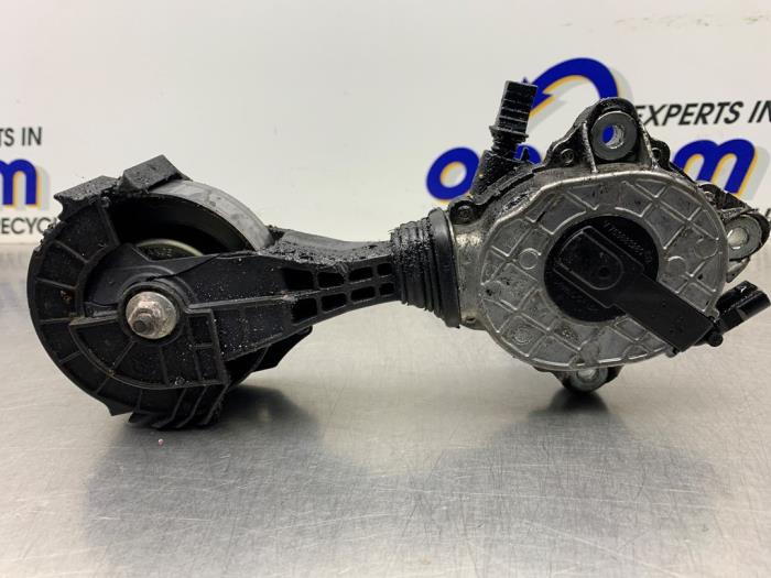 Gebruikte Spanner multiriem Mini Mini (R56) 1.6 16V Cooper Prijs € 30,00 Margeregeling aangeboden door Gebr Opdam B.V.