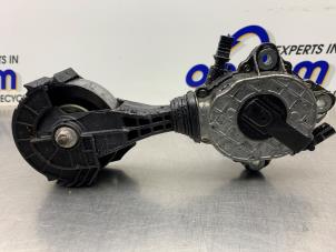 Gebruikte Spanner multiriem Mini Mini (R56) 1.6 16V Cooper Prijs € 30,00 Margeregeling aangeboden door Gebr Opdam B.V.