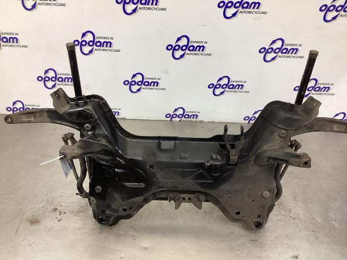 Gebruikte Subframe Peugeot Partner (GC/GF/GG/GJ/GK) 1.6 HDI 75 16V Prijs € 99,00 Margeregeling aangeboden door Gebr Opdam B.V.