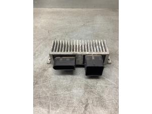 Gebruikte Koelvin module Opel Vivaro 1.6 CDTi BiTurbo 125 Prijs € 30,00 Margeregeling aangeboden door Gebr Opdam B.V.