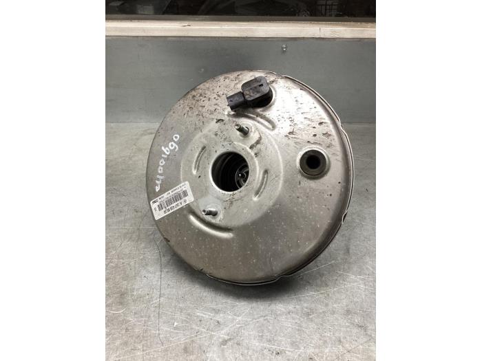 Rembekrachtiger van een Mercedes-Benz A (177.0) 1.3 A-200 Turbo 16V 2019