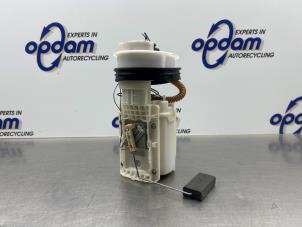 Gebruikte Benzinepomp Seat Ibiza III (6L1) 1.4 16V 100 Prijs € 25,00 Margeregeling aangeboden door Gebr Opdam B.V.