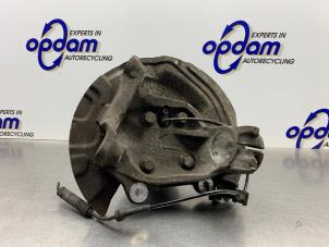 Gebruikte Asschenkel rechts-voor BMW 1 serie (E88) 120i 16V Prijs € 50,00 Margeregeling aangeboden door Gebr Opdam B.V.