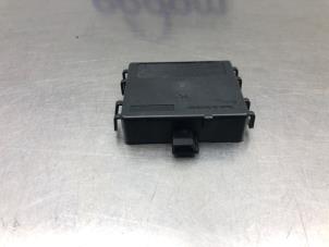 Gebruikte Regensensor Mercedes C (W203) 1.8 C-180K 16V Prijs € 25,00 Margeregeling aangeboden door Gebr Opdam B.V.