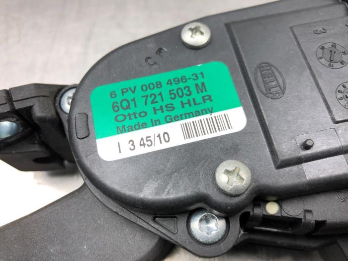 Gaspedaal van een Audi A1 (8X1/8XK) 1.2 TFSI 2011