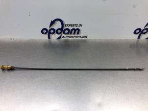 Gebruikte Peilstok Olie Peugeot 308 SW (4E/H) 1.6 VTI 16V Prijs € 15,00 Margeregeling aangeboden door Gebr Opdam B.V.