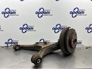 Gebruikte Asschenkel links-achter Volkswagen Transporter T5 1.9 TDi Prijs € 150,00 Margeregeling aangeboden door Gebr Opdam B.V.