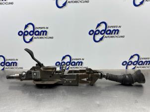 Gebruikte Stuurkolom Huis Volkswagen Transporter T5 1.9 TDi Prijs € 125,00 Margeregeling aangeboden door Gebr Opdam B.V.