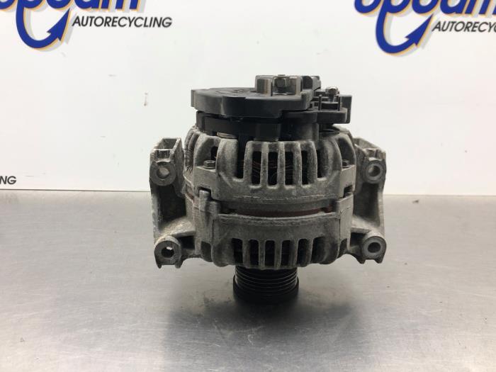Gebruikte Dynamo Alfa Romeo 159 Sportwagon (939BX) 2.2 JTS 16V Prijs € 100,00 Margeregeling aangeboden door Gebr Opdam B.V.