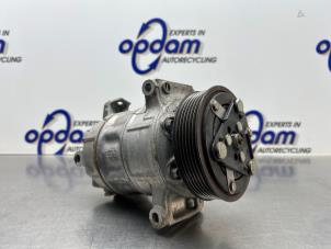 Gebruikte Aircopomp Renault Megane IV (RFBB) 1.6 GT Energy TCe 205 EDC Prijs € 150,00 Margeregeling aangeboden door Gebr Opdam B.V.