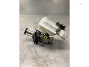 Gebruikte Hoofdremcilinder Audi A3 Sportback (8VA/8VF) 1.5 35 TFSI 16V Prijs € 30,00 Margeregeling aangeboden door Gebr Opdam B.V.