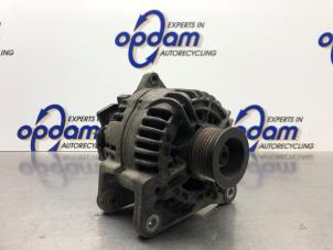 Gebruikte Dynamo Renault Clio III Estate/Grandtour (KR) 1.2 16V TCE 100 Prijs € 50,00 Margeregeling aangeboden door Gebr Opdam B.V.