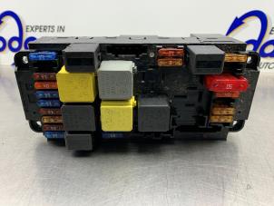 Gebruikte Zekeringkast Mercedes CLK (C209) 1.8 200 K 16V Prijs € 150,00 Margeregeling aangeboden door Gebr Opdam B.V.