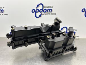 Gebruikte Kleppendeksel Ford Galaxy (WA6) 1.6 EcoBoost 16V Prijs € 60,00 Margeregeling aangeboden door Gebr Opdam B.V.