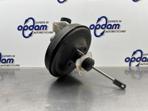 Gebruikte Rembooster Opel Zafira (M75) 2.2 16V Direct Ecotec Prijs € 125,00 Margeregeling aangeboden door Gebr Opdam B.V.