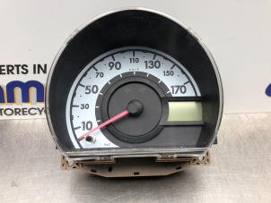 Gebruikte Kilometerteller KM Peugeot 107 1.0 12V Prijs € 60,00 Margeregeling aangeboden door Gebr Opdam B.V.