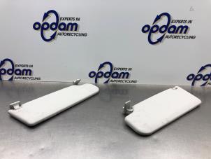 Gebruikte Zonneklep Volkswagen Golf Plus (5M1/1KP) 1.4 TSI 122 16V Prijs € 50,00 Margeregeling aangeboden door Gebr Opdam B.V.