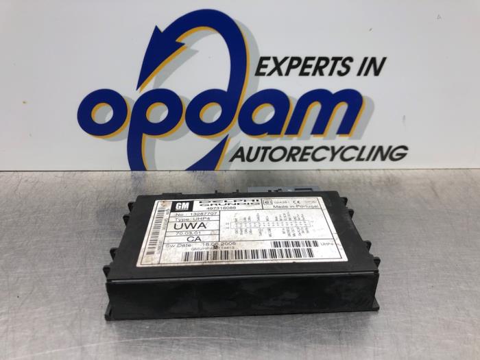 Gebruikte Module Telefoon Opel Zafira (M75) 2.2 16V Direct Ecotec Prijs € 75,00 Margeregeling aangeboden door Gebr Opdam B.V.