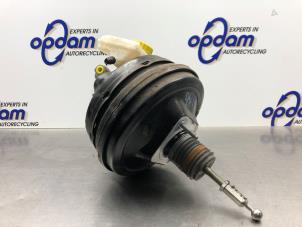 Gebruikte Rembekrachtiger Audi A6 (C6) 2.0 T FSI 16V Prijs € 125,00 Margeregeling aangeboden door Gebr Opdam B.V.