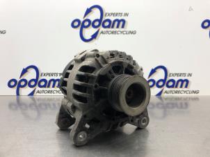 Gebruikte Dynamo Dacia Logan MCV (KS) 1.6 16V Prijs € 75,00 Margeregeling aangeboden door Gebr Opdam B.V.