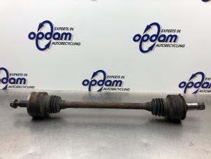 Gebruikte Aandrijfas rechts-achter Mercedes CLK (C209) 1.8 200 K 16V Prijs € 50,00 Margeregeling aangeboden door Gebr Opdam B.V.