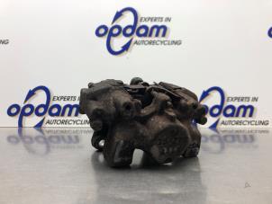 Gebruikte Remklauw (Tang) links-achter Mercedes CLK (C209) 1.8 200 K 16V Prijs € 50,00 Margeregeling aangeboden door Gebr Opdam B.V.