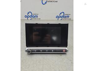 Gebruikte Display Interieur Citroen C4 Cactus (0B/0P) 1.2 PureTech 82 12V Prijs € 275,00 Margeregeling aangeboden door Gebr Opdam B.V.