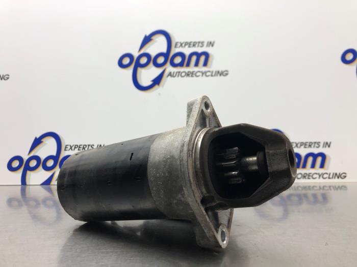 Gebruikte Startmotor Opel Corsa D 1.3 CDTi 16V ecoFLEX Prijs € 40,00 Margeregeling aangeboden door Gebr Opdam B.V.