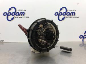 Gebruikte Benzinepomp Ford Mondeo III 1.8 16V Prijs € 50,00 Margeregeling aangeboden door Gebr Opdam B.V.