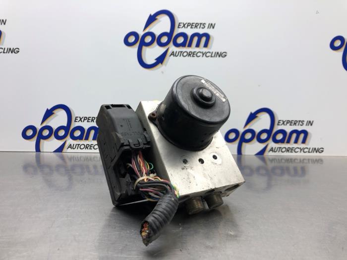 Gebruikte ABS Pomp Jaguar S-type (X200) 2.5 V6 24V Prijs € 250,00 Margeregeling aangeboden door Gebr Opdam B.V.