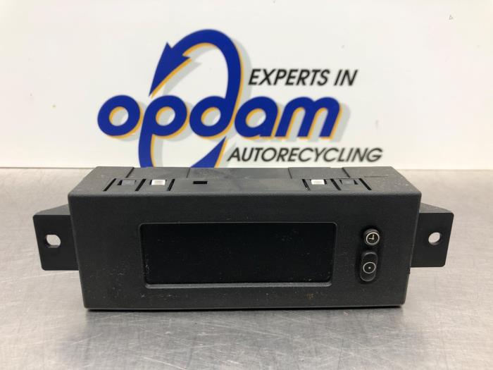 Gebruikte Display Interieur Opel Astra G (F08/48) 1.6 16V Prijs € 50,00 Margeregeling aangeboden door Gebr Opdam B.V.