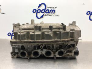 Gebruikte Cilinderkop Renault Clio III Estate/Grandtour (KR) 1.2 16V TCE 100 Prijs € 225,00 Margeregeling aangeboden door Gebr Opdam B.V.