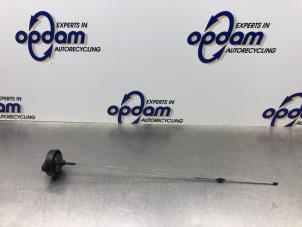 Gebruikte Olie Peilstok Mercedes CLA (118.3) 1.5 CLA-180d Prijs € 20,00 Margeregeling aangeboden door Gebr Opdam B.V.