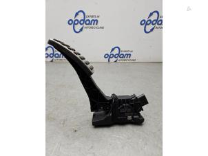 Gebruikte Sensor Gaspedaalpositie Mercedes A Limousine (177.1) 1.3 A-180 Turbo Prijs € 50,00 Margeregeling aangeboden door Gebr Opdam B.V.