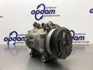 Gebruikte Aircopomp Renault Clio II (BB/CB) 1.2 16V Prijs € 99,00 Margeregeling aangeboden door Gebr Opdam B.V.