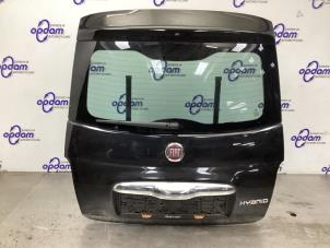 Gebruikte Achterklep Fiat 500 (312) 1.0 Hybrid Prijs € 399,00 Margeregeling aangeboden door Gebr Opdam B.V.