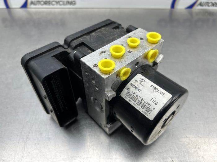 ABS Pomp van een Alfa Romeo Giulietta (940) 1.4 TB 16V 2011