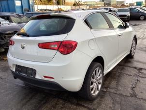 Gebruikte Tank Klep Alfa Romeo Giulietta (940) 1.4 TB 16V Prijs € 50,00 Margeregeling aangeboden door Gebr Opdam B.V.