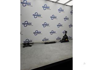 Gebruikte Versnellingsbak Bedieningskabel Volkswagen Polo VI (AW1) 1.6 TDI 16V 95 Prijs € 150,00 Margeregeling aangeboden door Gebr Opdam B.V.