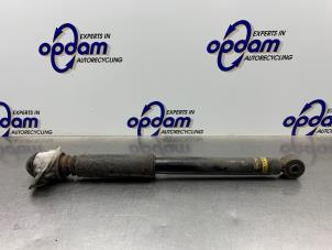 Gebruikte Schokdemper rechts-achter Seat Altea XL (5P5) 1.4 TSI 16V Prijs € 30,00 Margeregeling aangeboden door Gebr Opdam B.V.