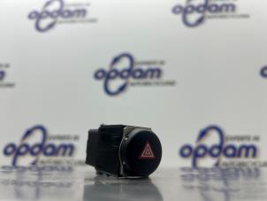 Gebruikte Alarmlicht Schakelaar Seat Altea XL (5P5) 1.4 TSI 16V Prijs € 20,00 Margeregeling aangeboden door Gebr Opdam B.V.