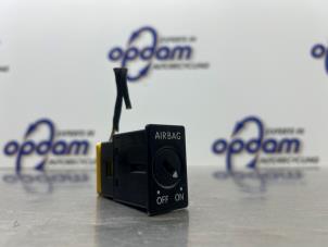 Gebruikte Airbag schakelaar Seat Altea XL (5P5) 1.4 TSI 16V Prijs € 20,00 Margeregeling aangeboden door Gebr Opdam B.V.