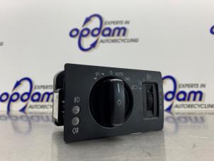 Gebruikte Licht Schakelaar Mercedes B (W245) 2.0 B-200 16V Prijs € 30,00 Margeregeling aangeboden door Gebr Opdam B.V.
