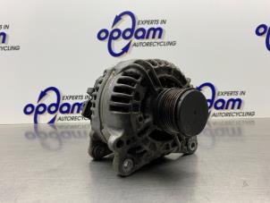 Gebruikte Dynamo Mitsubishi Outlander (CW) 2.0 DI-D 16V 4x4 Prijs € 70,00 Margeregeling aangeboden door Gebr Opdam B.V.