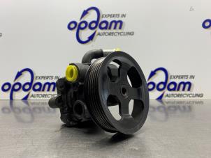 Gebruikte Pomp Servo Mitsubishi Outlander (CW) 2.0 DI-D 16V 4x4 Prijs € 75,00 Margeregeling aangeboden door Gebr Opdam B.V.