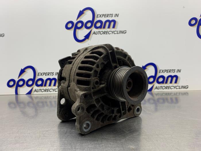 Gebruikte Dynamo Volkswagen Golf IV (1J1) 1.4 16V Prijs € 50,00 Margeregeling aangeboden door Gebr Opdam B.V.